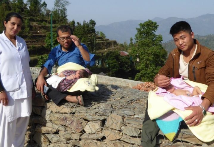 Stolte pappaer i Okhaldhunga