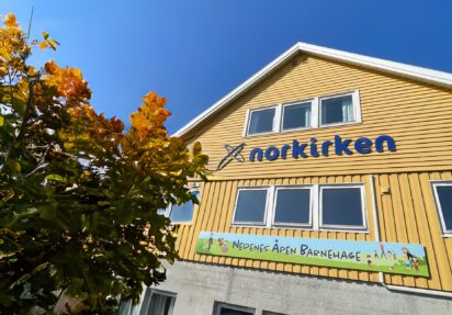 Gudstjeneste og barnekirke søndag kl.11
